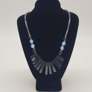 Fan Necklace – Vintage ladies hematite semi-precious gemstone necklace